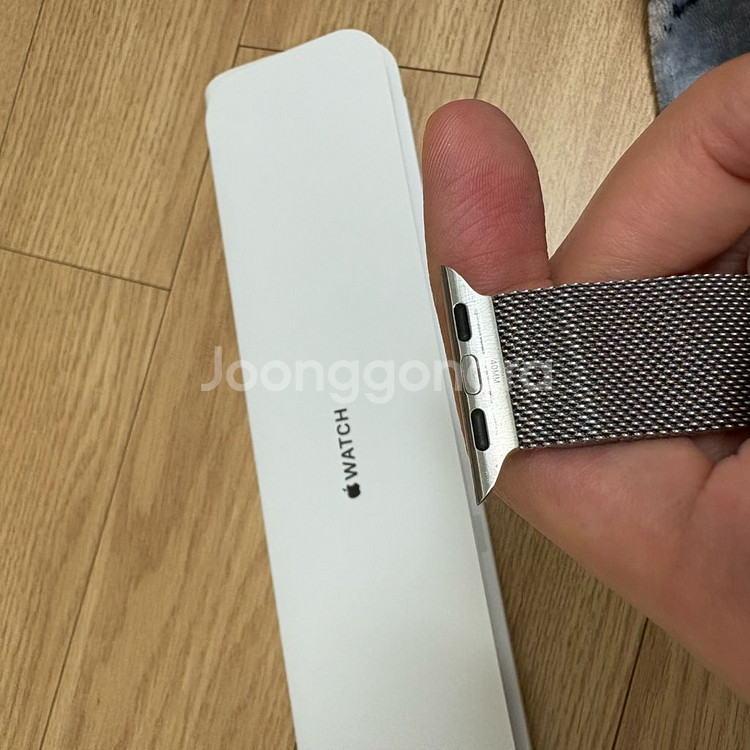 정품 애플워치 스트랩 밀레니즈루프 실버 40mm--1