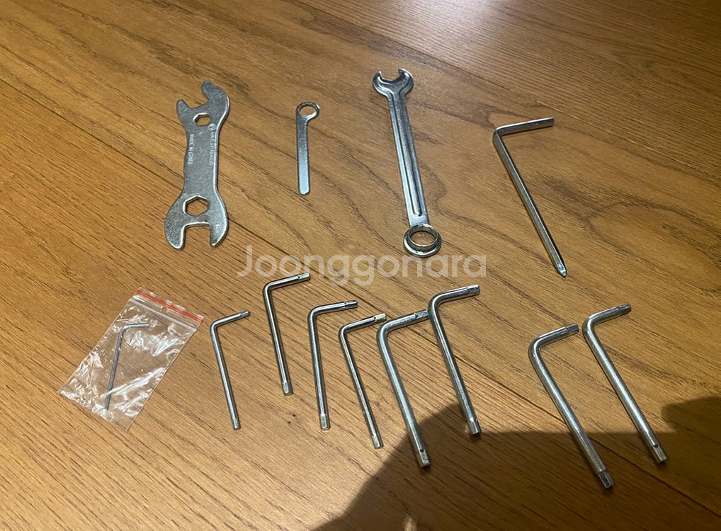 펜치 육각 렌치 등 각종 공구 세트 및 콘크리트 못--3