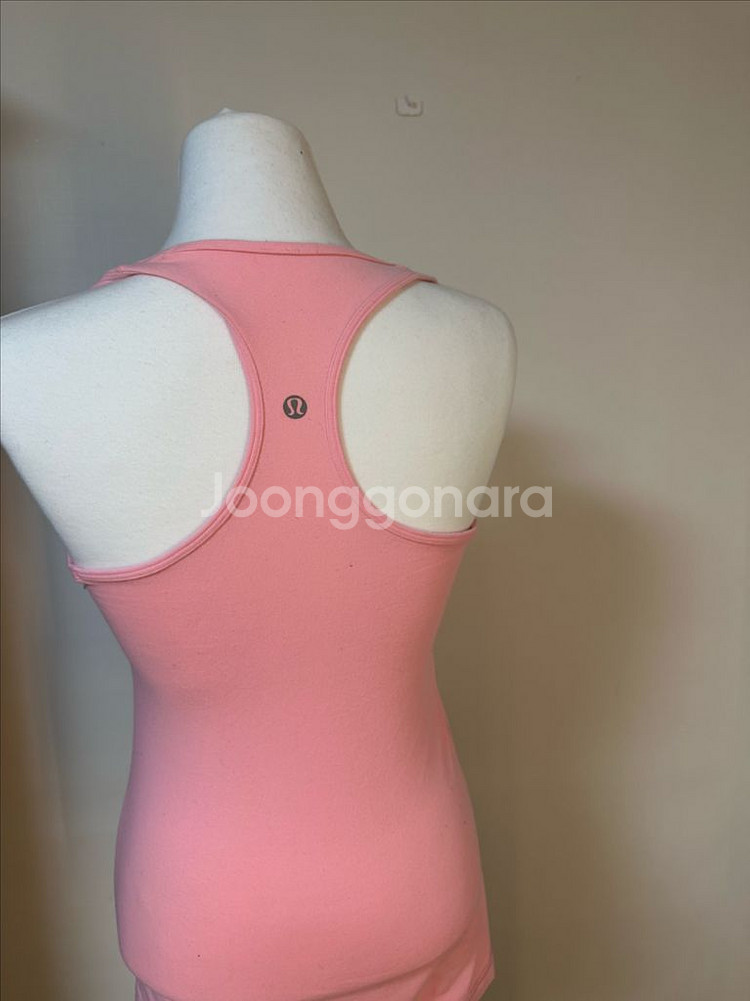 룰루레몬 상의--9