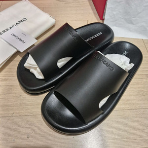 페라가모 돌체 뮬 블랙 남성 슬리퍼 (270mm)