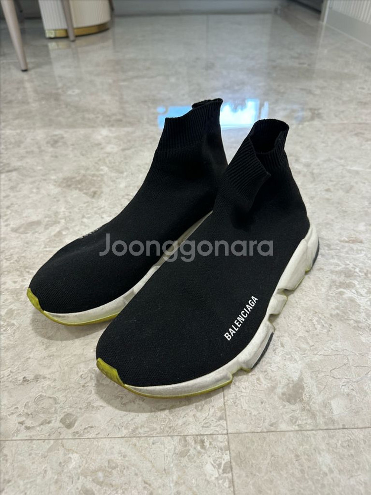 발렌시아가 스피드러너 275--0