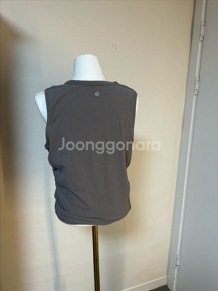 룰루레몬 상의(8사이즈)--0