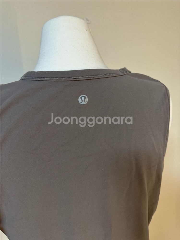 룰루레몬 상의(8사이즈)--2