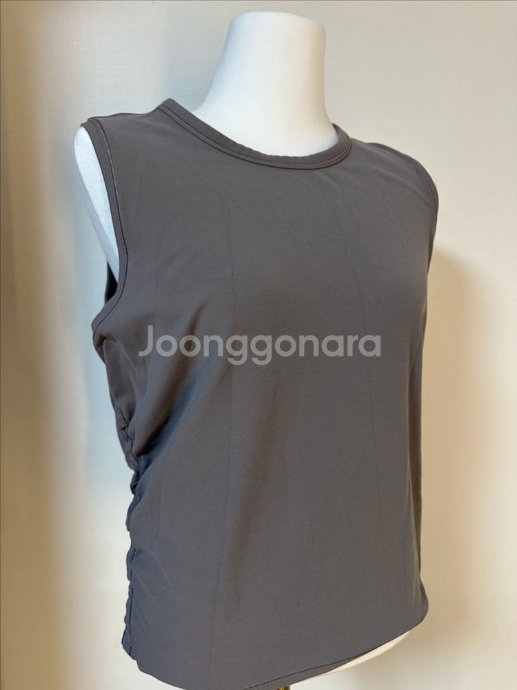 룰루레몬 상의(8사이즈)--1