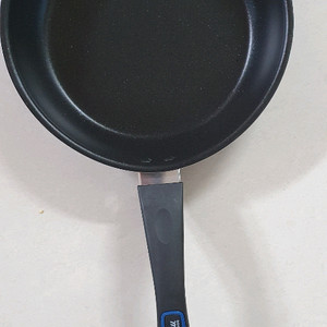 새상품 후라이팬 24cm