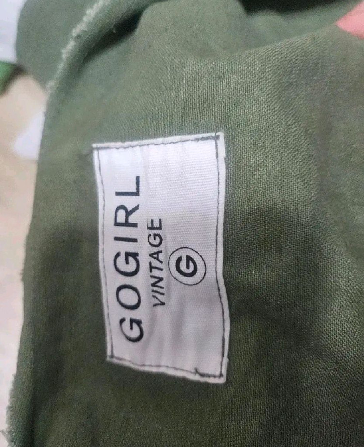 고걸 카키 레이스 점퍼--2