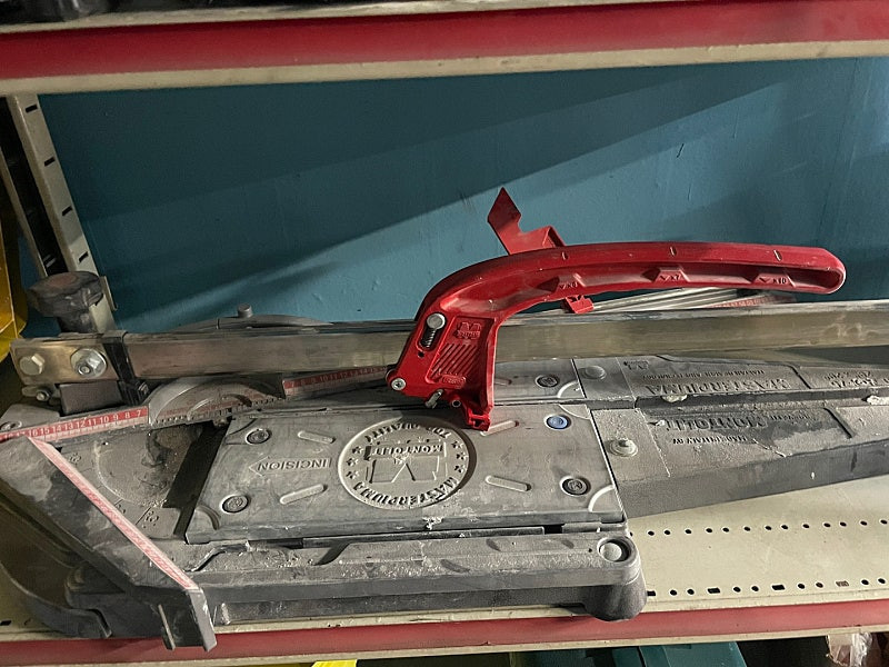 600각 타일 커터기 이미지