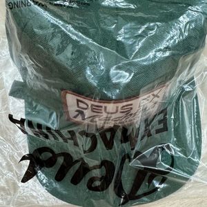 데우스엑스마키나 모자 그린 새제품