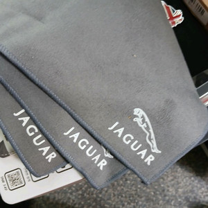미사용 신품 2세대 재규어 XF용품 판매합니다