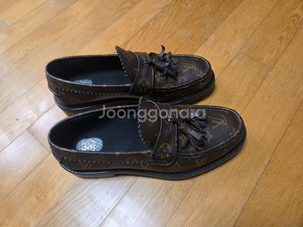 루이비통 한정판 볼테르 로퍼--3