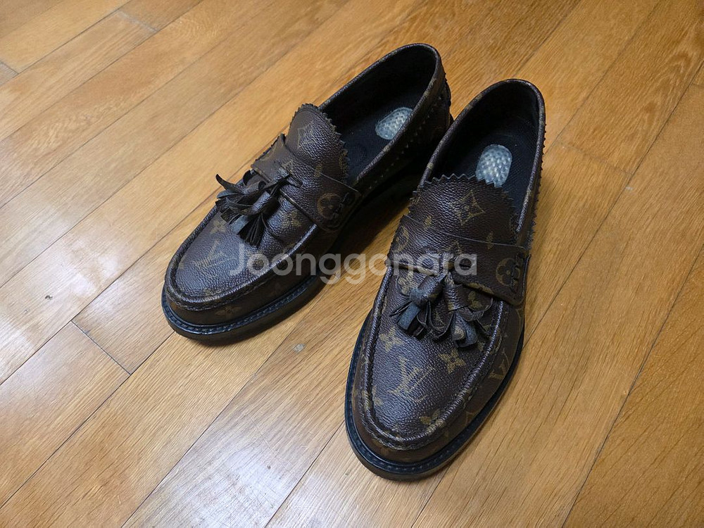 루이비통 한정판 볼테르 로퍼--4