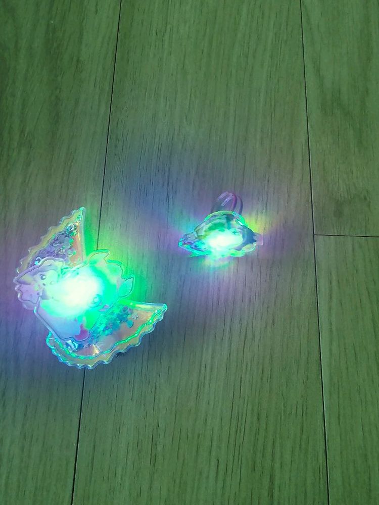 무빙오로라핑.색칠놀이북.LED삔.반지세트 일괄--3