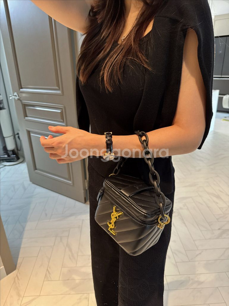 입생로랑 체인크로스 메이크업 파우치--6