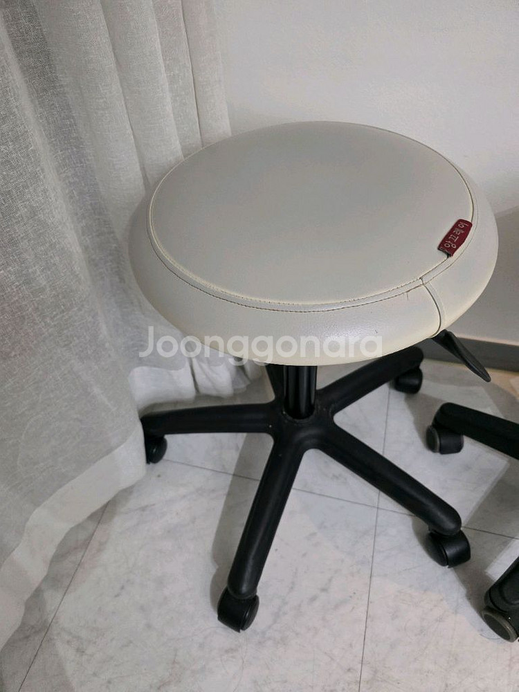 앙끄레이 회전의자 피부샵의자--0