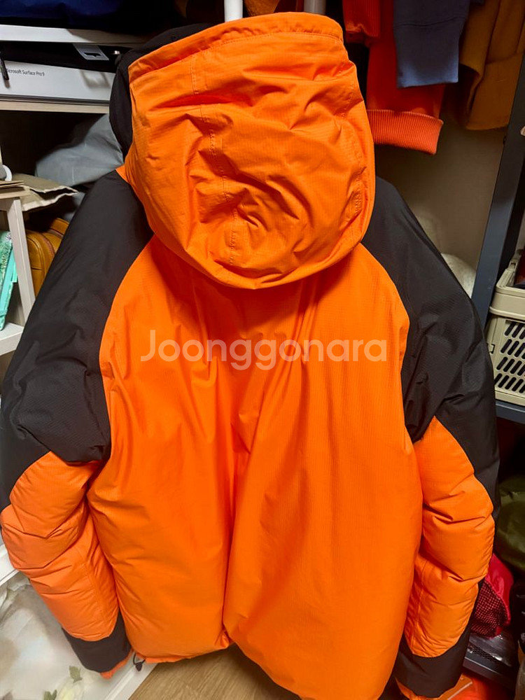 클라터뮤젠 리브 페더드프렌즈 헬리오스 랩 바투라 다운자켓--8