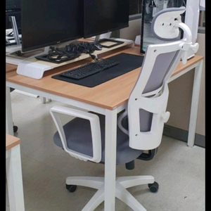 두닷 콰트로 원목책상 사무실책상 3개