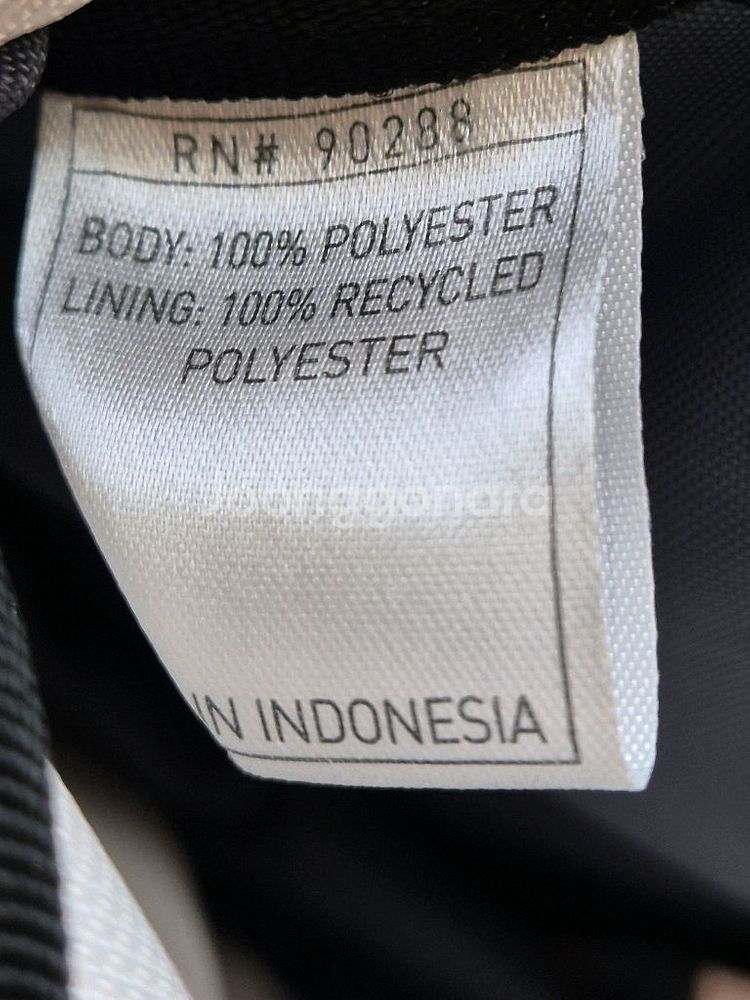 아디다스 미니 백팩 화이트 색상입니다가로 약 23cm,--3