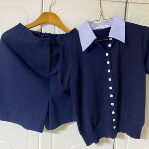 66사이즈 티셔츠 반바지 팝니다