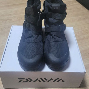 다이와 갯바위화 DS-2650W-H 280mm 팝니다