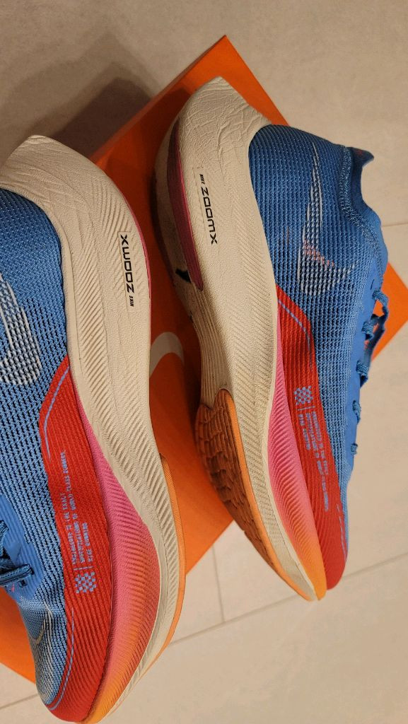 나이키 줌x 베이퍼플라이 넥스트2 DZ5222 250m 이미지