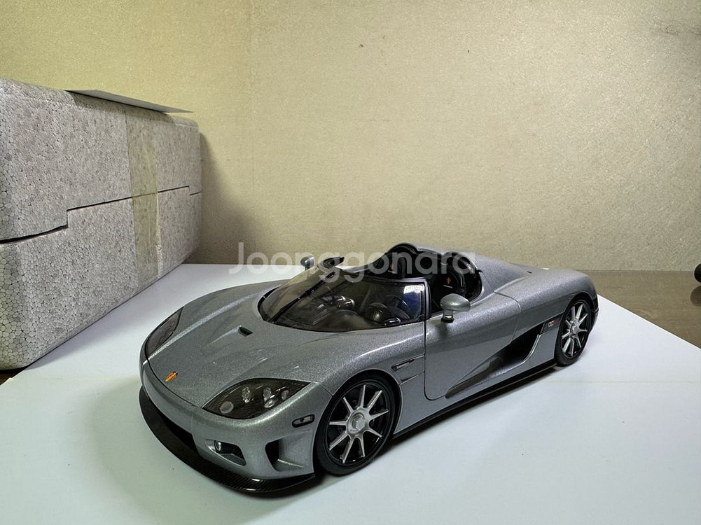 1:18 오토이트 CCX 및 핫휠 허머 H3등등--1