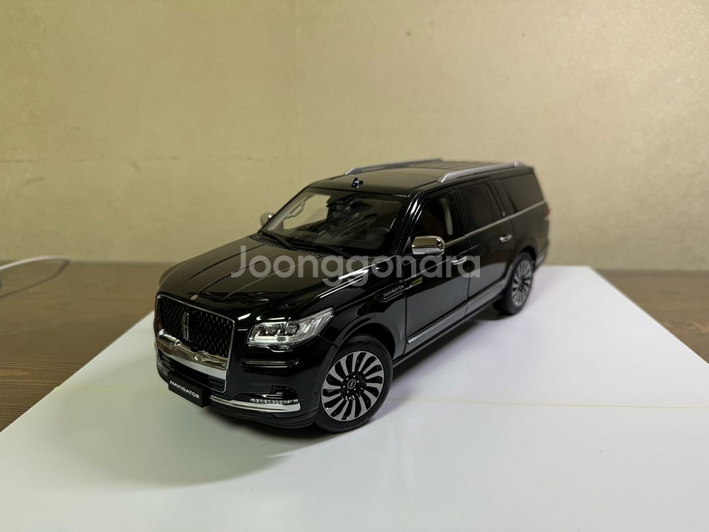 1:18 오토이트 CCX 및 핫휠 허머 H3등등--3