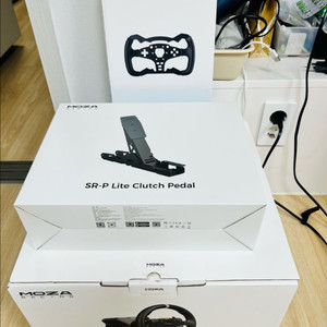 정품 MOZA R3 + 클러치페달 + 포뮬러휠