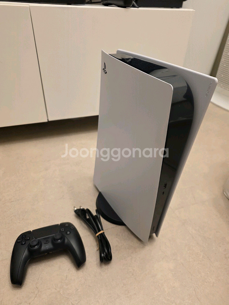 PS5 초기버전 본체/수직스탠드/컨트롤러/전원케이블--0