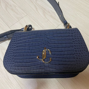 지미추 크로스백 판매