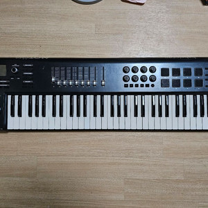 베링거 Motor 61 MIDI 키보드 피아노