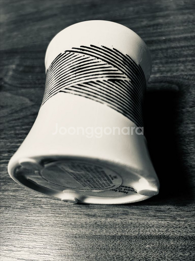 우드윅 캔들 6oz(142g)입니다.--2