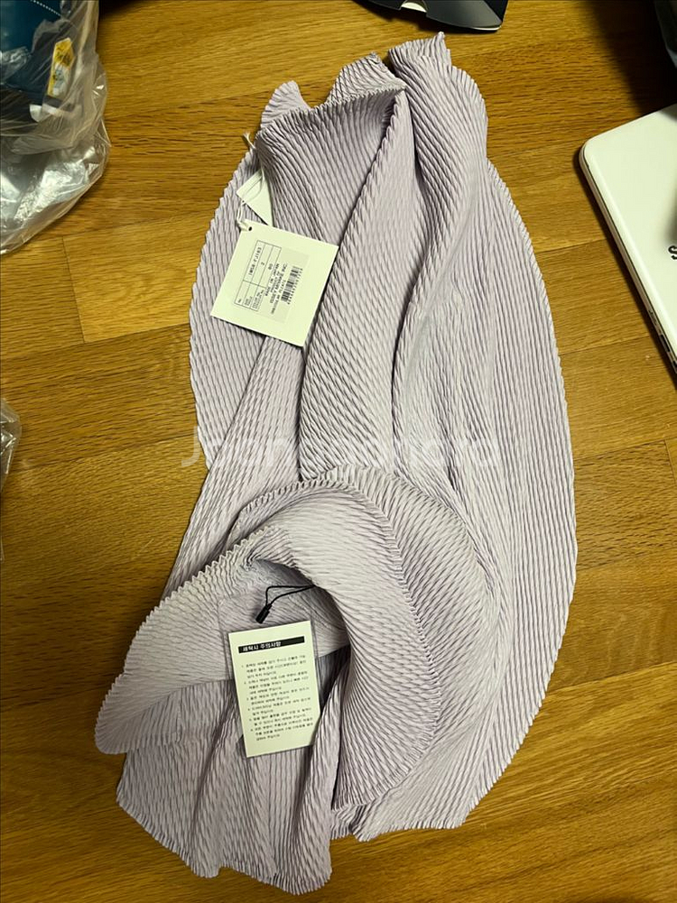 이세이미야케 오비큘러 탑 라이트 퍼플--1