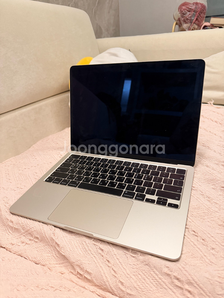 맥북에어 M2 8g/512gb 스타라이트--1