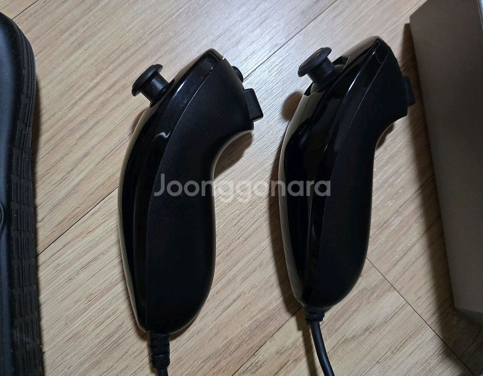 닌텐도위 wii 블랙 2인세트 판매합니다.--2