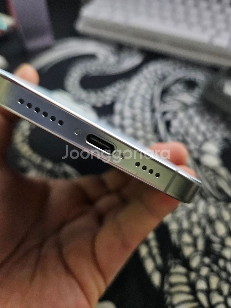 아이폰16프로맥스 + 케어플 + 새거급 + 풀박스--3