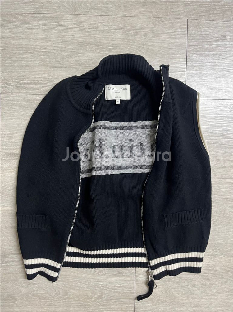 [새제품] 마뗑킴 니트 베스트 (S)--1