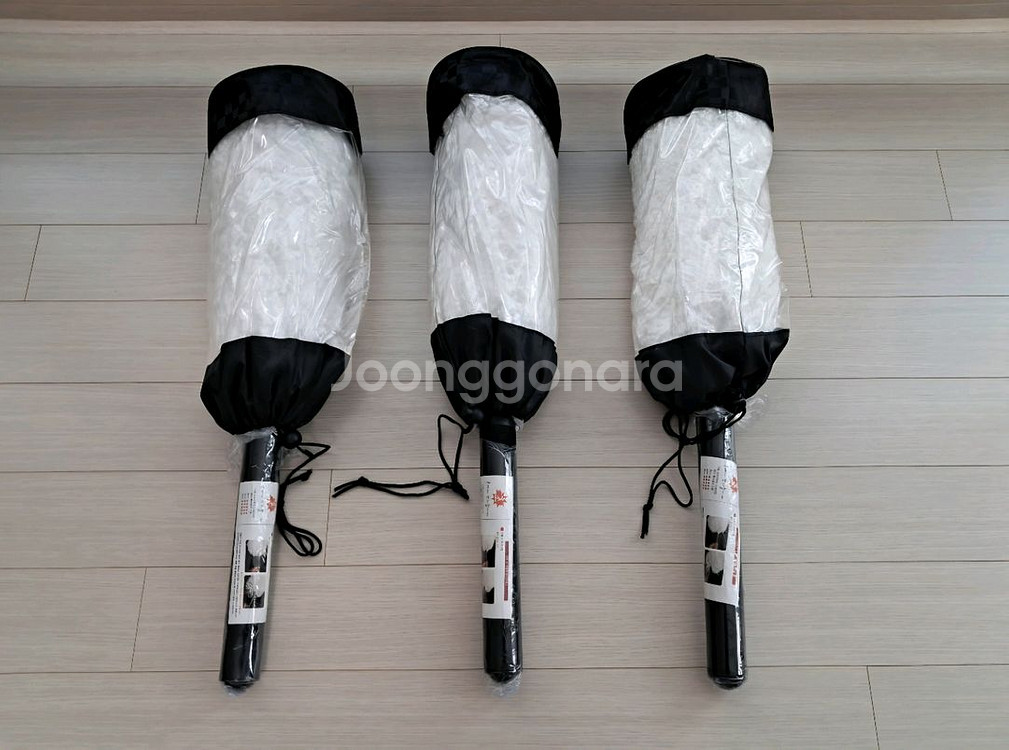 각종 이물질을 깔끔하게 제거하는 초극세사 먼지털이개 팜--1