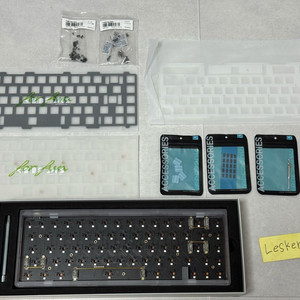 kbdfans margo67 PC 키보드 팝니다.