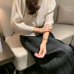 제이드몽 절개 가오리 플리츠탑 아이보리 새상품