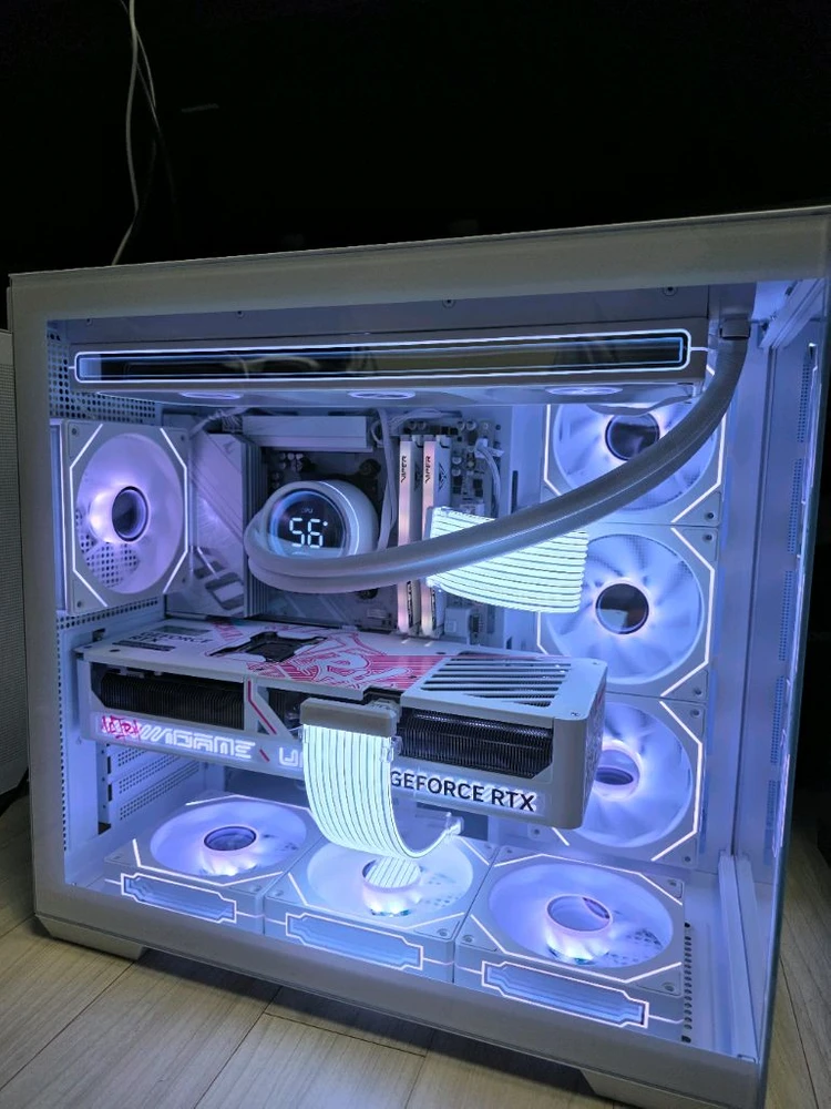라이젠7 9800x3d rtx5080 화이트PC - 안심되는 중고거래