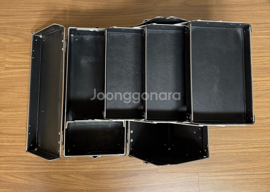 블랙 메이크업 박스--2