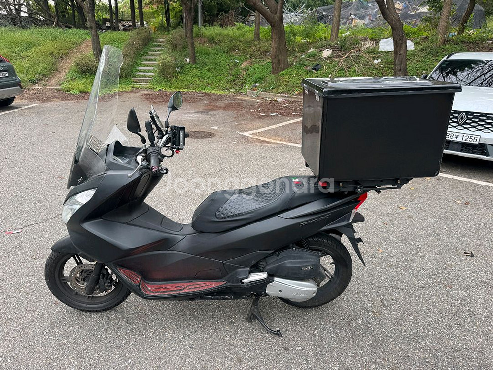 혼다 pcx125 17년 스마트키차량 판매합니다--3