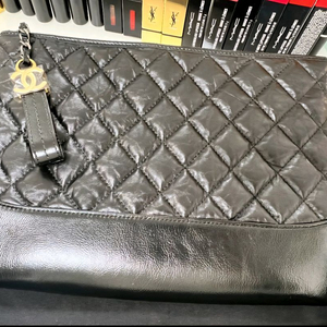 샤넬 가브리엘 클러치 뉴미듐 31번대 새상품