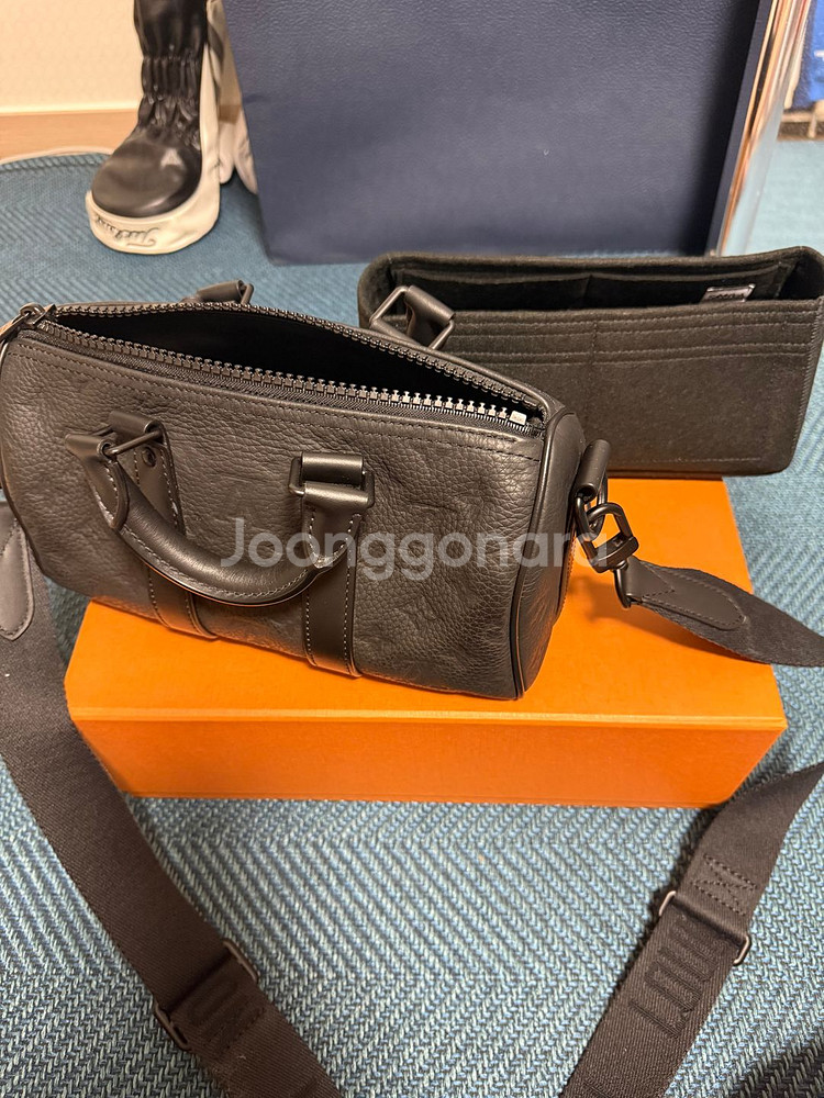 (정품) 루이비통 키폴 25--5