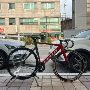 첼로 디스트릭트 픽시 자전거 팝니다.