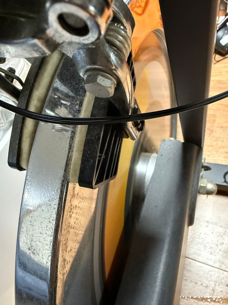 스피닝 실내자전거 이미지