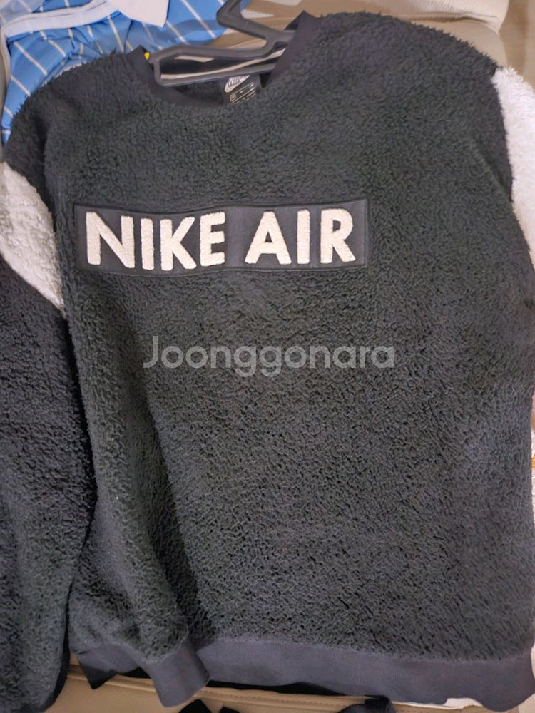 나이키 뽀글이 맨투맨--0