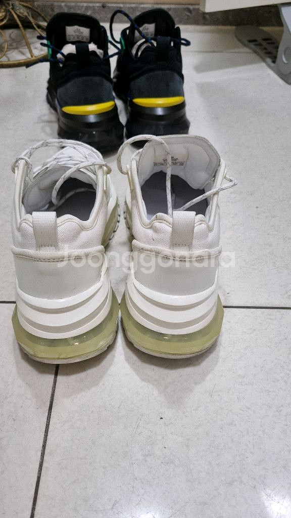 슈콤마보니 운동화 225 흰색--2