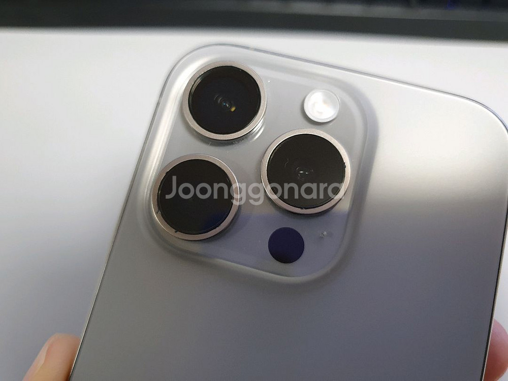 아이폰15 프로 / 256GB / 내추럴--9