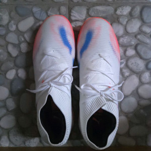 푸마 여성/주니어 풋살화 225